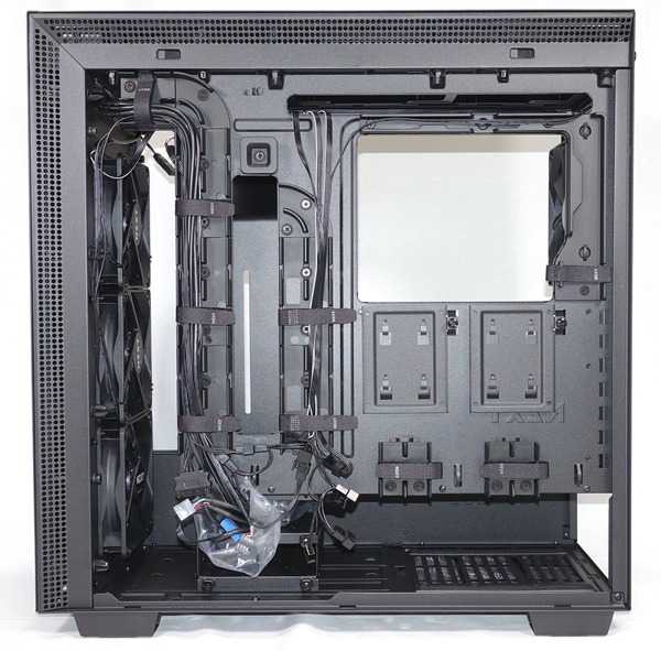 NZXT H700i review_01923