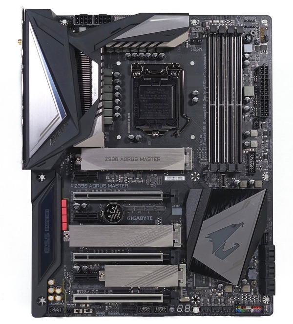 GIGABYTE Z390 AORUS MASTER review_03275_DxO