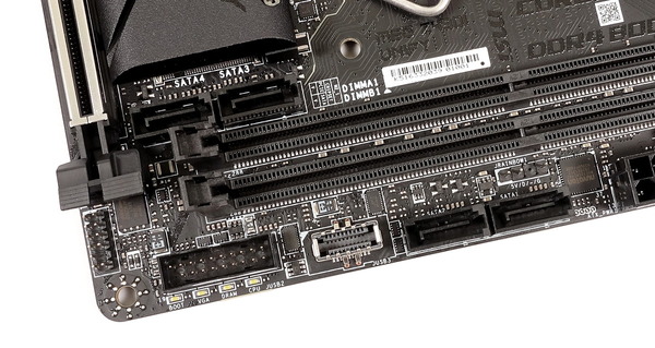 MSI MEG Z490I UNIFY review_00588_DxO