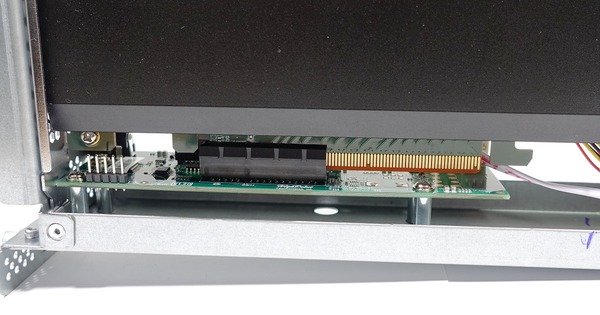 HighPoint RocketStor 6661A-NVMe review_03157_DxO