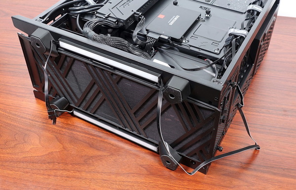 NZXT RGB & Fan Controller review_09993_DxO