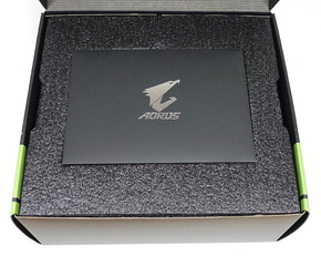 GIGABYTE AORUS GeForce RTX 2080 TiXTREME WATERFORCE 11G review_07635_DxO