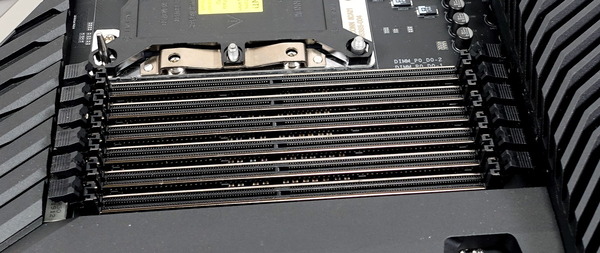 GIGABYTE C621 AORUS XTREME review_04943_DxO