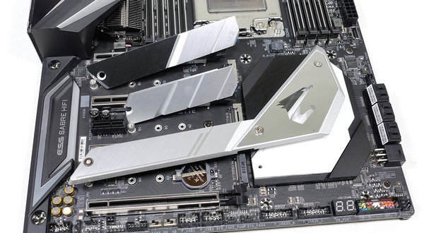 GIGABYTE X399 AORUS XTREME review_02178_DxO