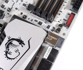 MSI X370 XPOWER GAMING TITANIUM05538