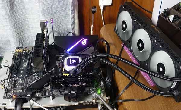 ASUS ROG STRIX X470-F GAMING review_05727