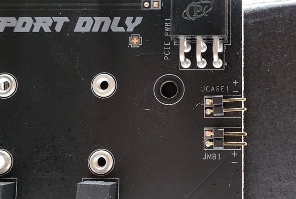 MSI MEG X399 CREATION review_01536_DxO