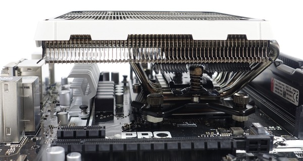 Cryorig C1 AM4マウントパーツ_06426