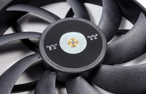 Thermaltake TOUGHFAN 14 reivew_07075_DxO