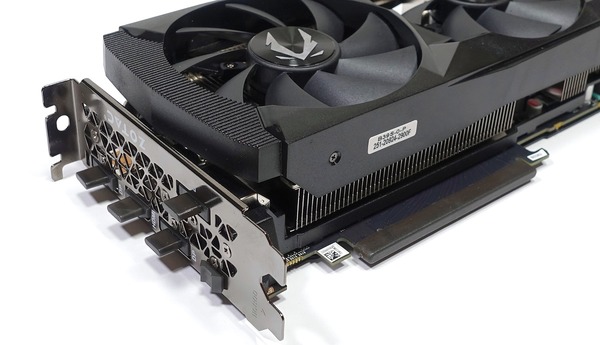 ZOTAC GAMING GeForce RTX 2070 AMP Extreme review_03515_DxO