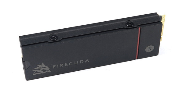 Seagate FireCuda 530 1TB with Heatsink review_09469_DxO