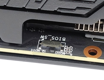 ASUS ROG-STRIX-RTX2080TI-O11G-GAMING review_04093_DxO