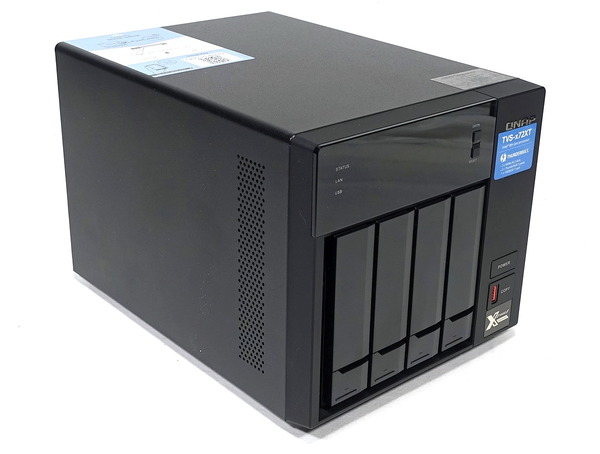 QNAP TVS-472XT review_03748_DxO