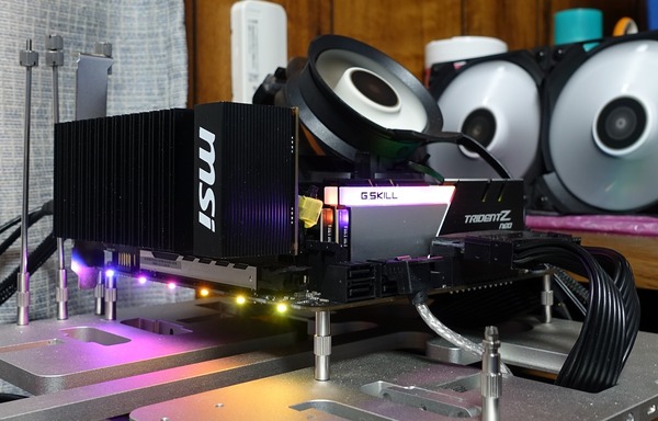 ASRock X570 Phantom Gaming-ITX/TB3 review_01281
