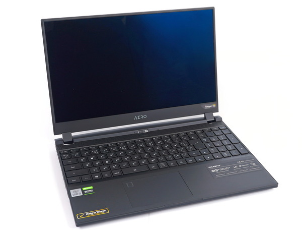 GIGABYTE AERO 15 OLED review_01323_DxO