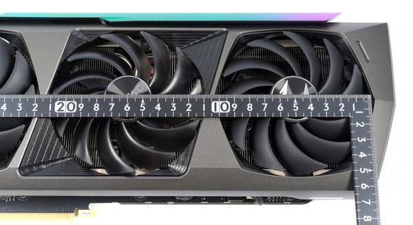 ZOTAC GAMING GeForce RTX 3090 AMP Extreme Holo review_05450_DxO