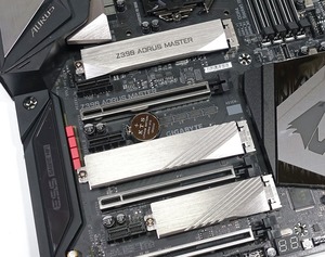 GIGABYTE Z390 AORUS MASTER review_03394_DxO