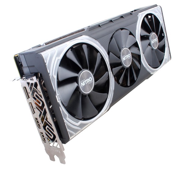 SAPPHIRE NITRO+ RADEON RX VEGA 64 8G HBM2 (2)
