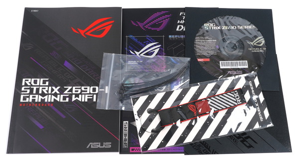 ASUS ROG STRIX Z690-I GAMING WIFI review_03454_DxO