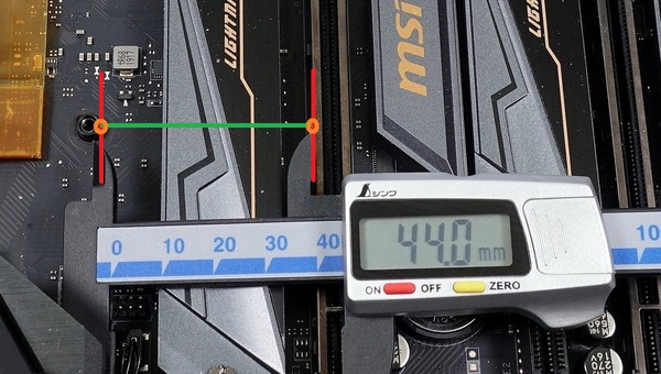 PCIE-Space_AMD AM4_MSI MEG X570 ACE
