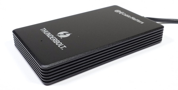 Cable Matters 480GB External Thunderbolt 3 SSD review_04456