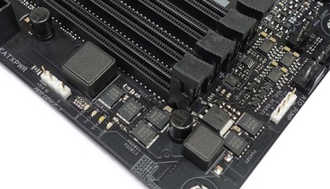 ASUS ROG STRIX X570-E GAMING review_00100_DxO