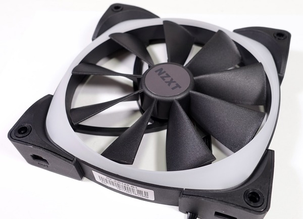 NZXT Aer RGB 120/140 and NZXT HUE+ review_08536