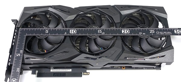 ASUS ROG-STRIX-RTX2080TI-O11G-GAMING review_04074_DxO
