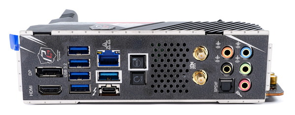 ASRock Z690 Phantom Gaming-ITX/TB4 review_03288_DxO