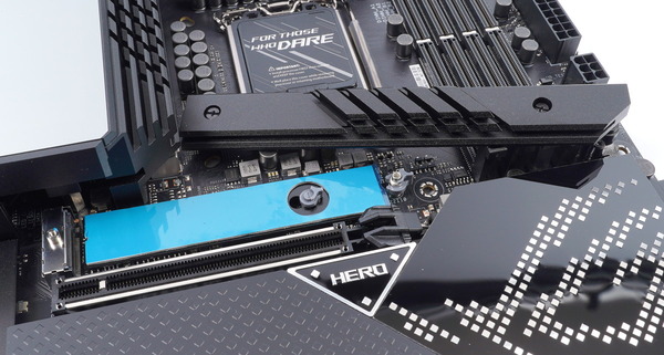 ASUS ROG MAXIMUS Z690 HERO review_00596_DxO