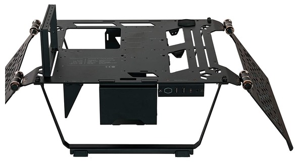 Cooler Master MasterFrame 700 (3)