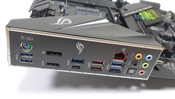 ASUS ROG STRIX X470-F GAMING review_05677