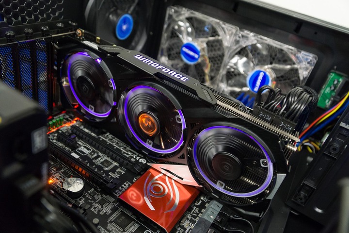 Gigabyte-GeForce-GTX-Xtreme-Gaming-Maxwell_14