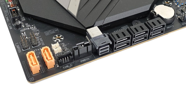 GIGABYTE C621 AORUS XTREME review_04954_DxO