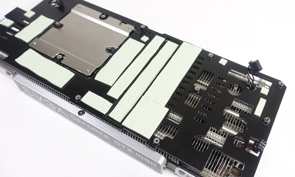 EVGA GTX 1080 SC2 GAMING iCX_05296