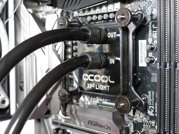 Alphacool Eiswand 360 CPU Black review_07146