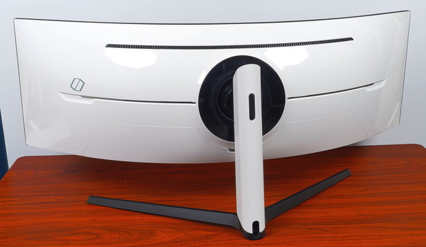 Samsung Odyssey Neo G9 review_04082_DxO