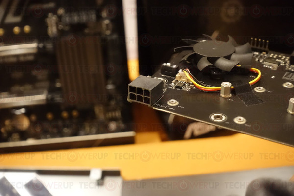 ASRock Ultra Quad M.2 Card_CES2018  (4)