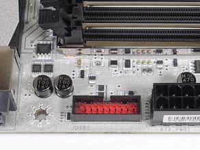 MSI X370 XPOWER GAMING TITANIUM05518