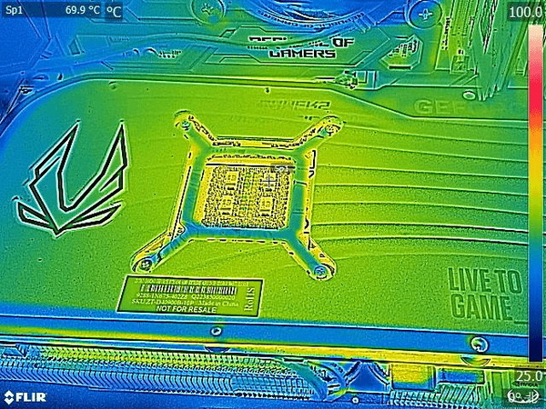 ZOTAC GAMING GeForce RTX 4090 AMP Extreme AIRO_FLIR (2)