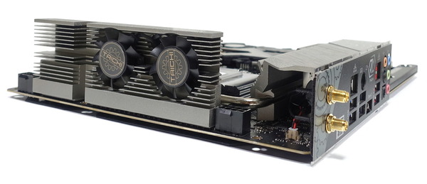 ASRock TRX40 Taichi review_04296_DxO
