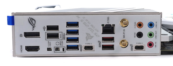 ASUS ROG STRIX Z690-A GAMING WIFI D4 review_01614_DxO