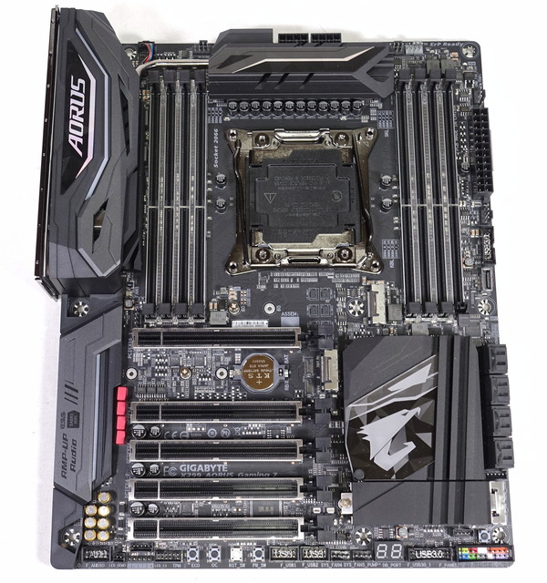 GIGABYTE X299 AORUS Gaming 7 review_07849