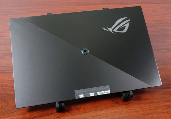 ASUS ROG Strix XG17AHPE review_08380_DxO