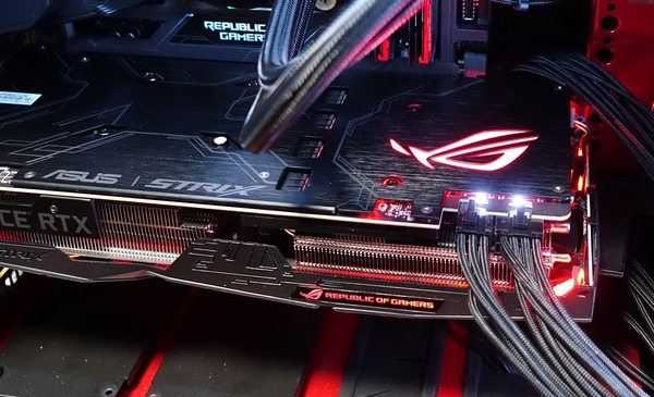 ASUS ROG-STRIX-RTX2070-O8G-GAMING review_05423