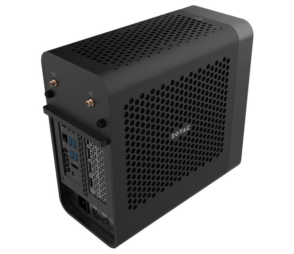 ZOTAC MAGNUS ONE ECM73070C (2)
