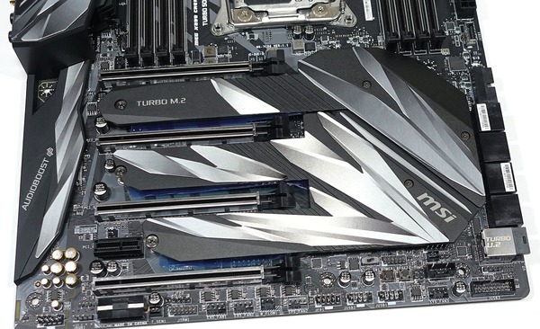 MSI MEG X299 CREATION review_05482_DxO