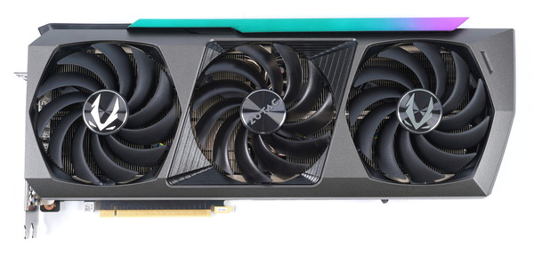 ZOTAC GAMING GeForce RTX 3090 AMP Extreme Holo review_05444_DxO