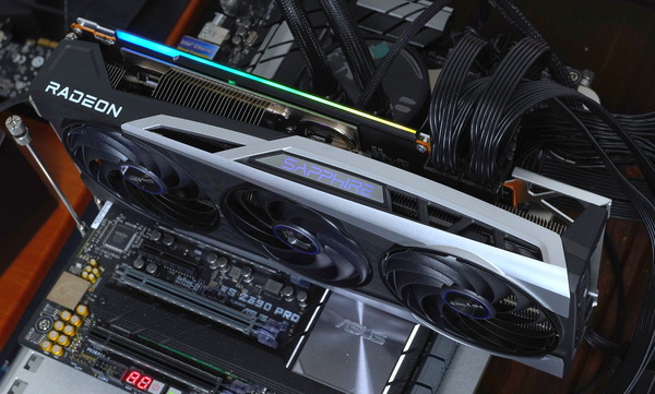 SAPPHIRE NITRO+ Radeon RX 6900 XT OC 16G GDDR6 review_00798_DxO