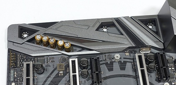 ASRock Z390 Taichi Ultimate review_05269_DxO